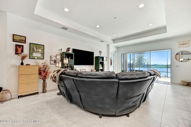 Building Photo - 2889 Avalonia Dr