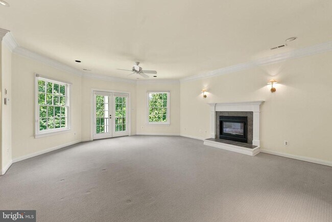 Building Photo - 532 Springvale Rd