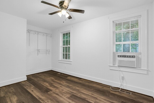 Building Photo - 109 Augusta St