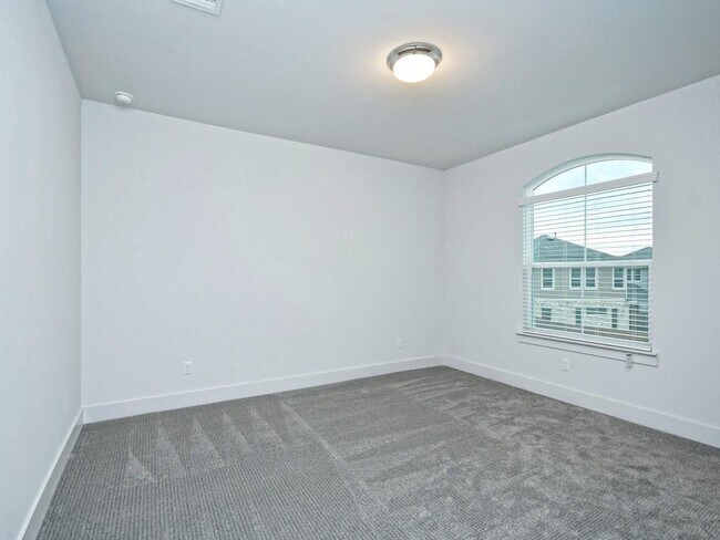 Building Photo - 1249 Summerbrooke Cir