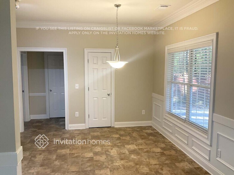 Building Photo - 3650 Deer Trail NW