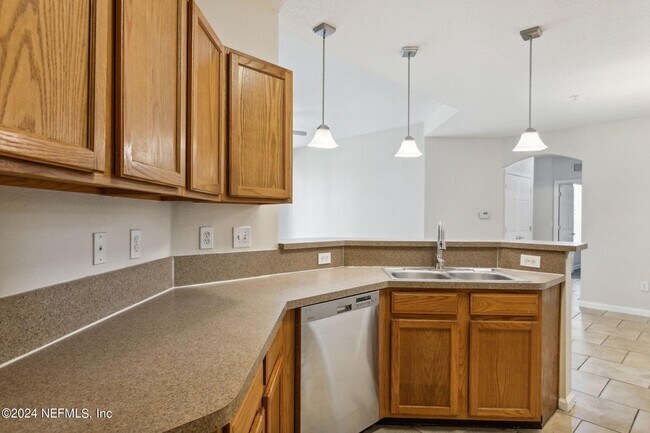 Building Photo - 785 Oakleaf Plantation Pkwy