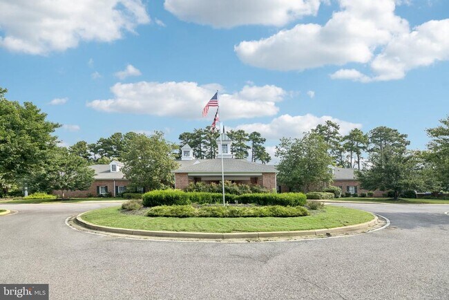 Building Photo - 14715 Jennifer Ct