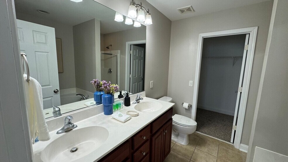 Building Photo - 135 Growden Ln