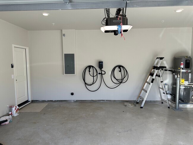 Building Photo - American Canyon