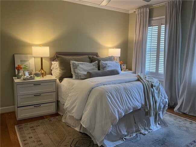 Building Photo - 2222 Peachtree Rd NW