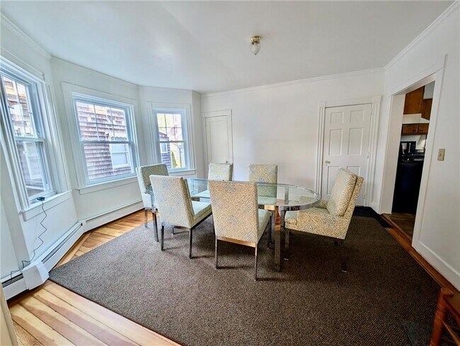 Building Photo - 18 Bedlow Ave