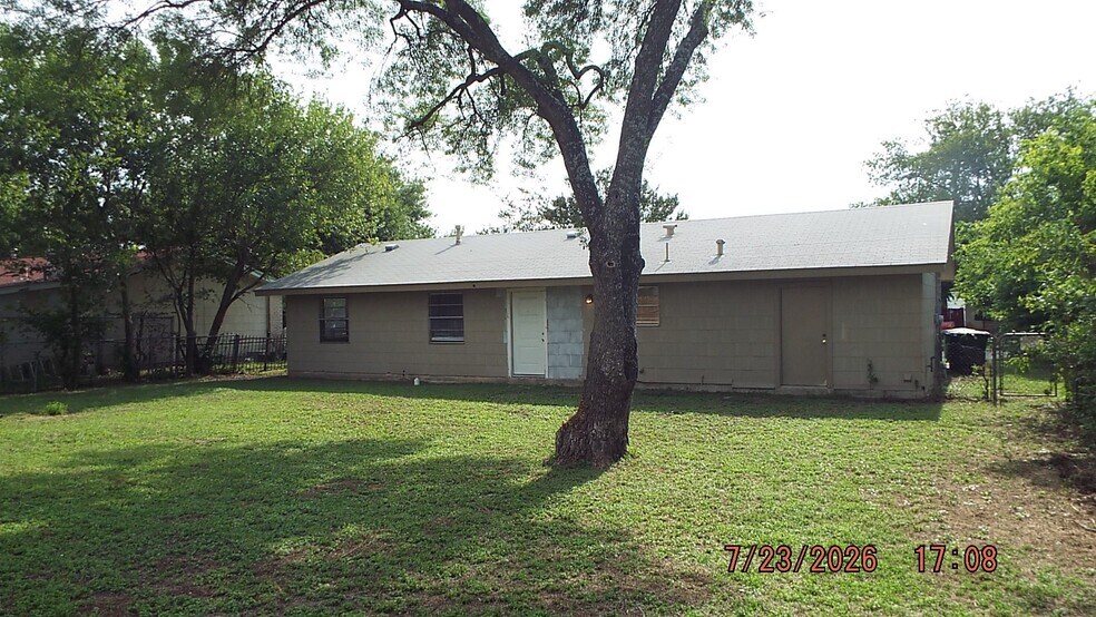 Building Photo - 4874 Castle Lance Dr