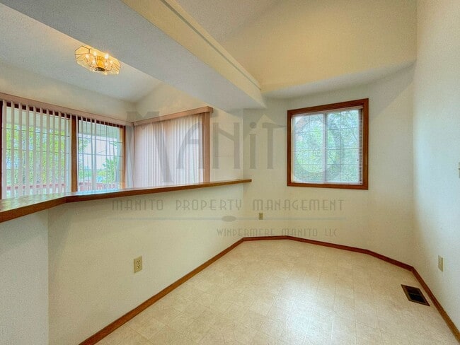 Building Photo - 5002 S Morrill Ln