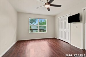 Building Photo - 167 Mary Ann Dr