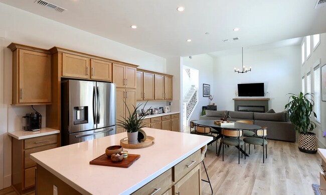 Building Photo - Beautiful Four Bedroom Three Bath Home Located in Granit Bay