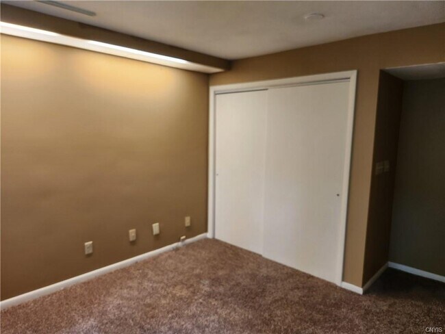 Building Photo - 603 Hamilton Pkwy