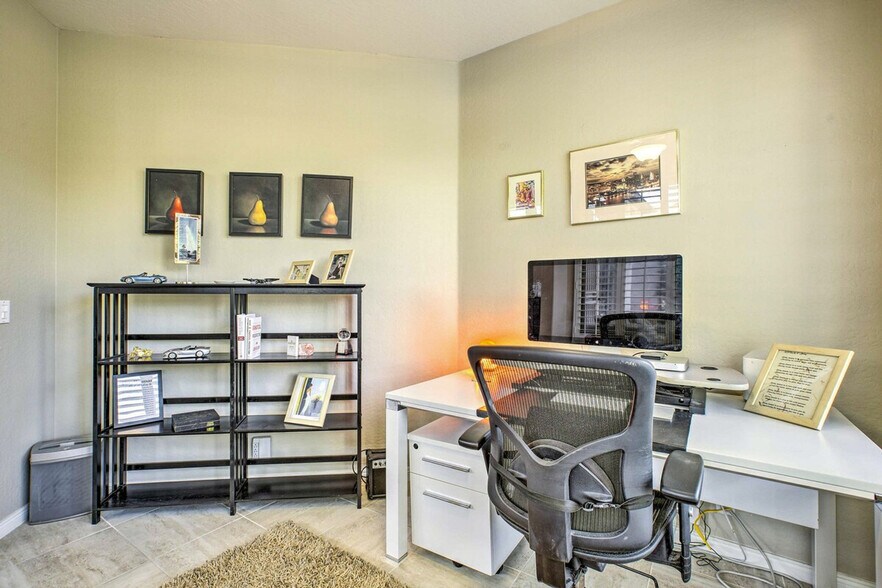 Building Photo - 7152 E Canyon Wren Cir