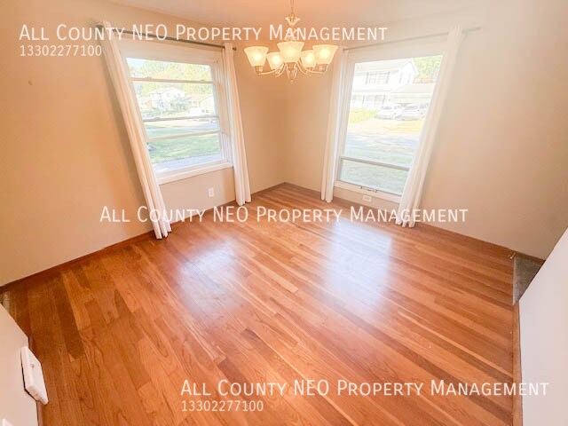 Building Photo - 2192 Hoch Dr