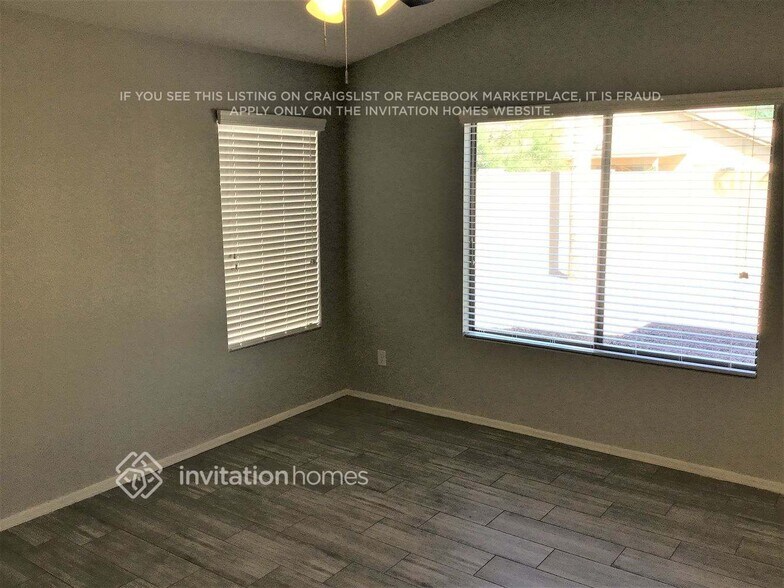 Building Photo - 10476 W Sunflower Pl