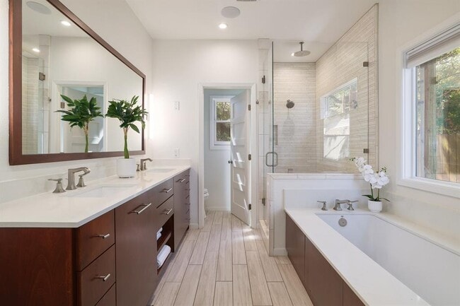 Building Photo - 4107 Tablerock Dr
