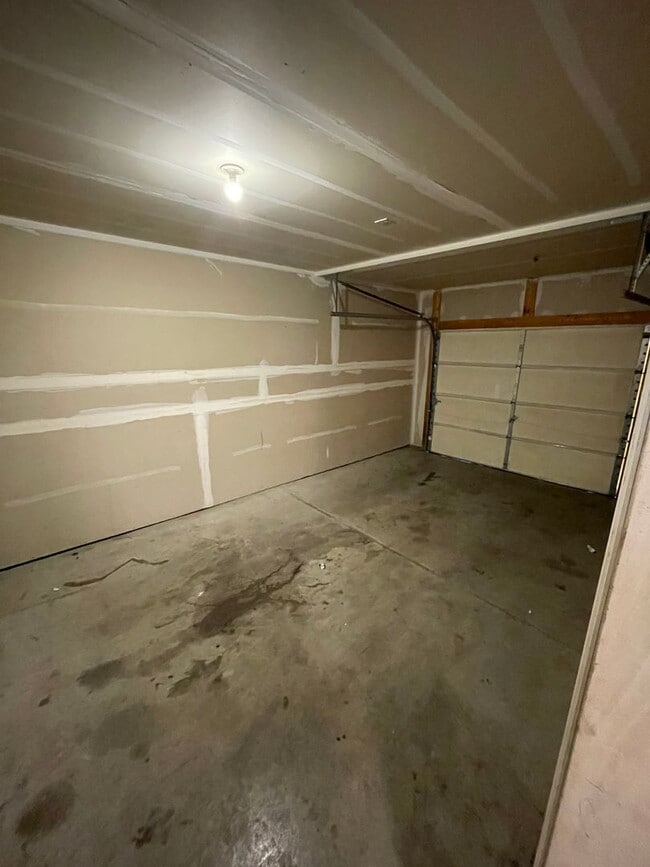 Building Photo - 2 Bed 2 Bath Townhouse In Mountville