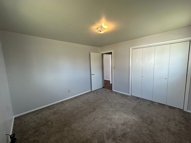 Building Photo - 520 W 32nd St