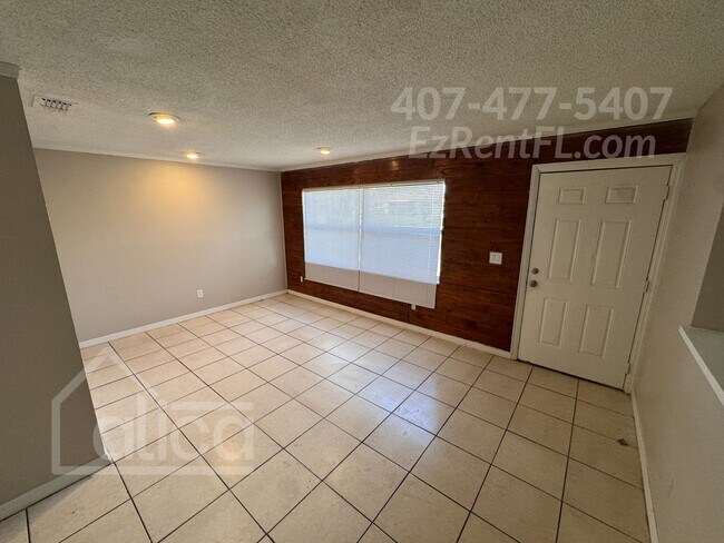 Building Photo - Spacious & Stylish 6BR Home with Modern Up...