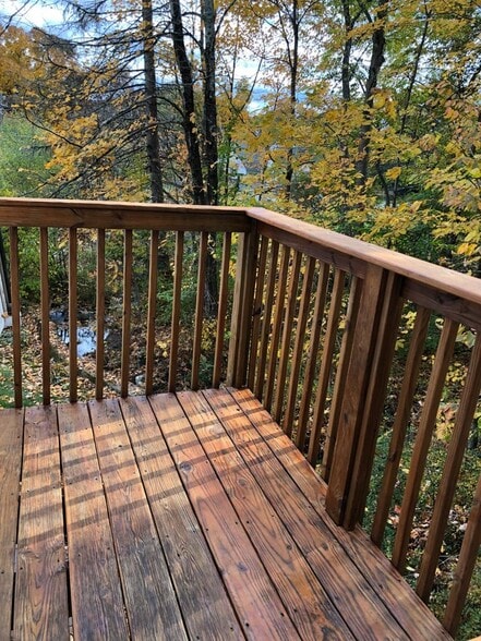 Porch - 235 Russia Rd