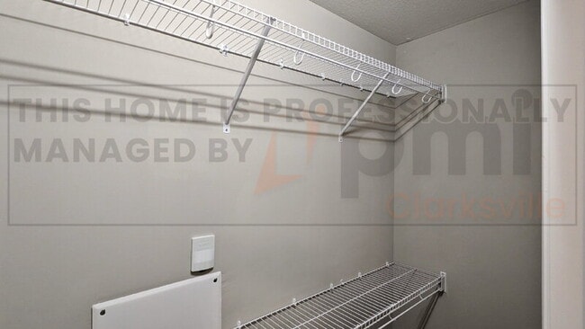 Building Photo - 107 Smithson Ln
