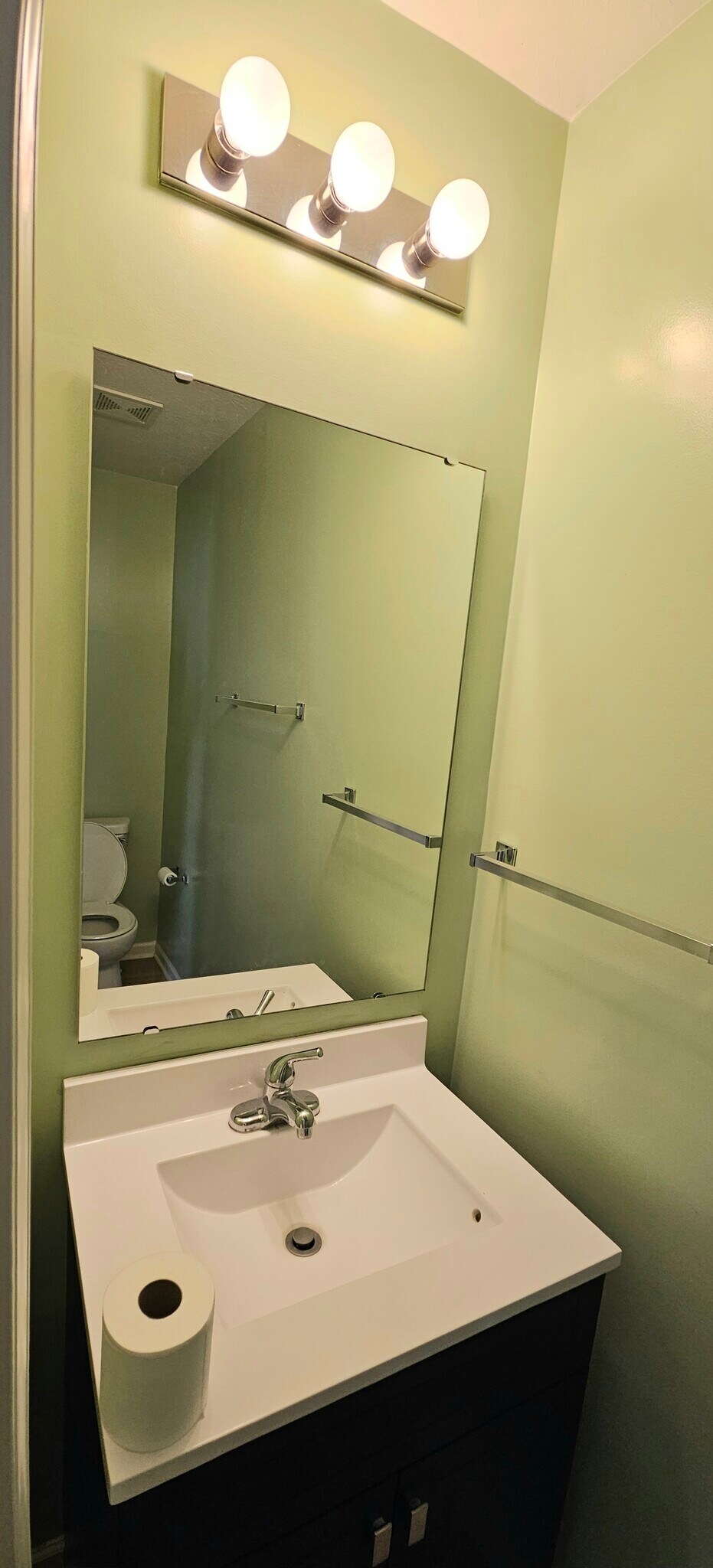 Building Photo - 8048 Grove Berry Dr