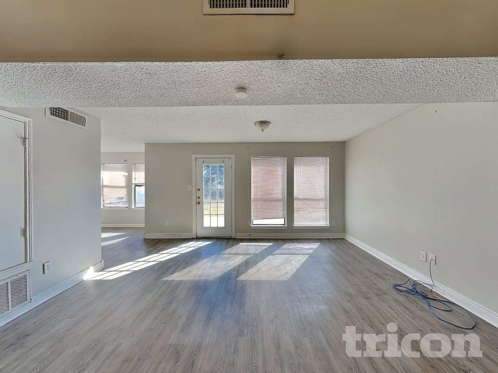 Building Photo - 1506 Briarpath Ln