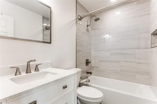 Building Photo - 3825 Miramar Dr