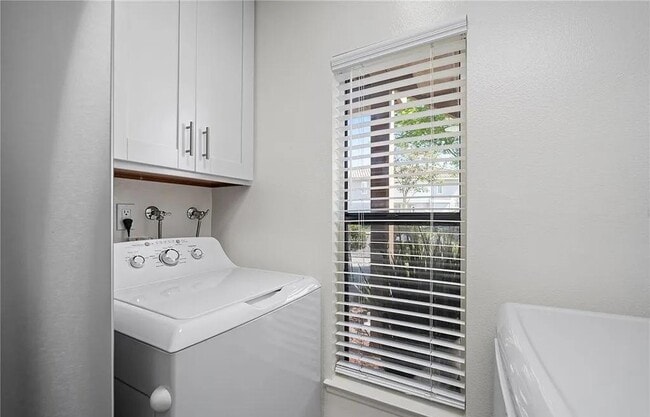 Building Photo - 26 Tangelo