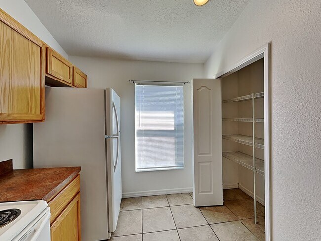 Building Photo - 1406 Orlando Pl