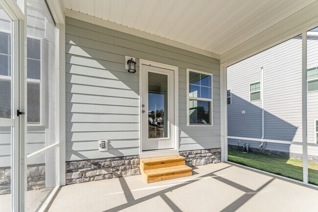 Building Photo - Newly Built 5 Bedroom Home in Knightdale!