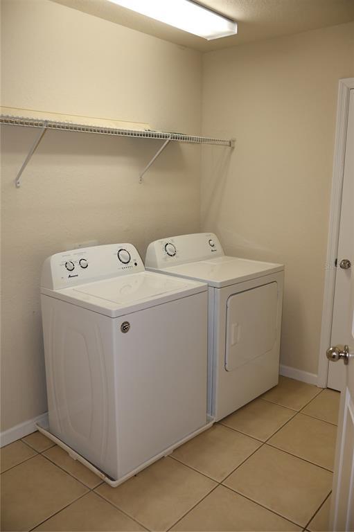 Building Photo - 4013 SW 51st Ct