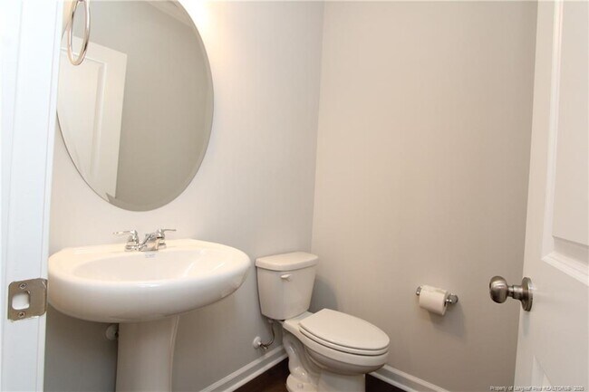 Building Photo - 510 Light Oak Wy