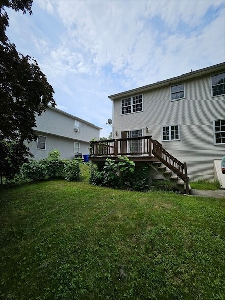 Building Photo - 61 Lawe St