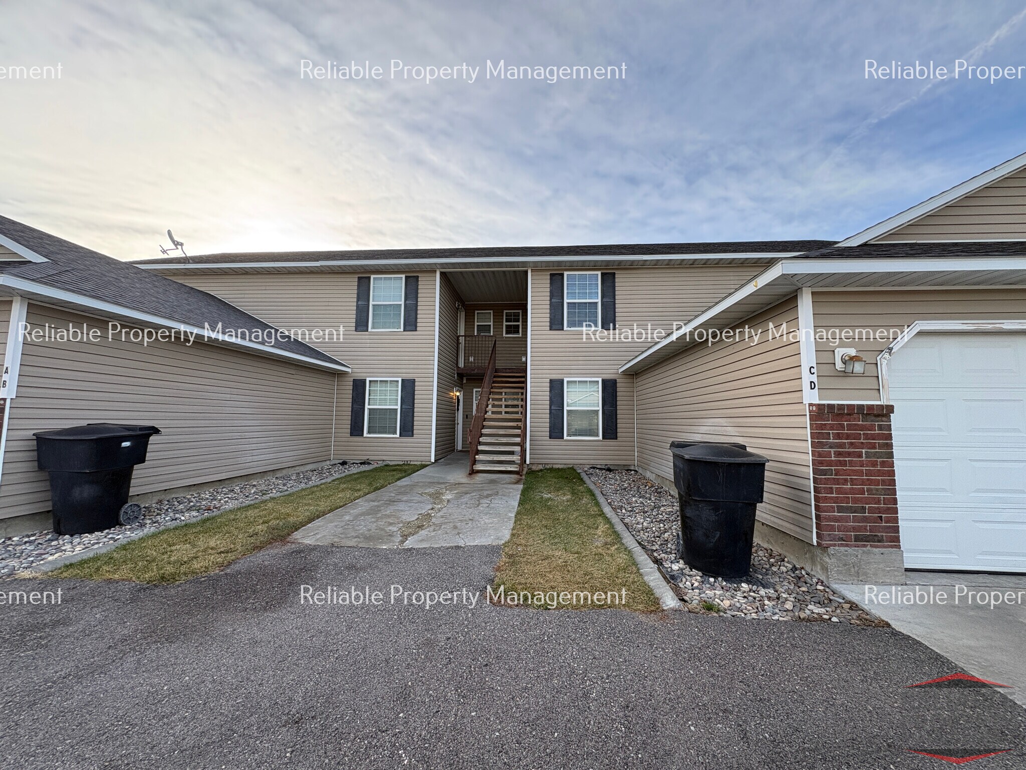 Building Photo - 577 Caribou St