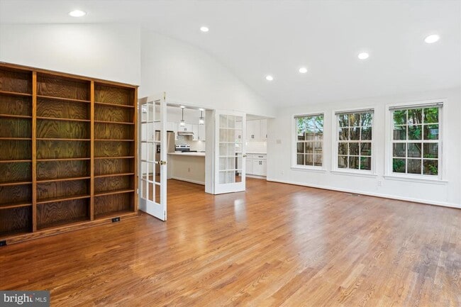Building Photo - 6302 Orchid Dr