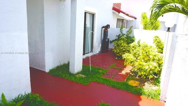 Building Photo - 1705 San Remo Cir