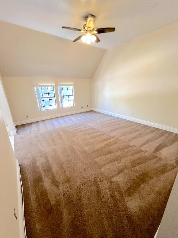 Building Photo - 111 E Rosewood Ct