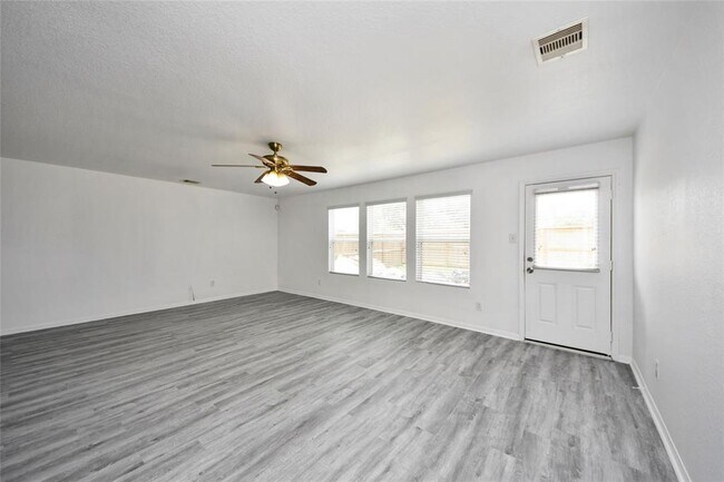 Building Photo - 21626 Dean Dale CRT