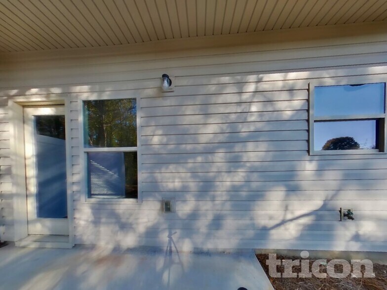 Building Photo - 371 Turtle Creek Dr