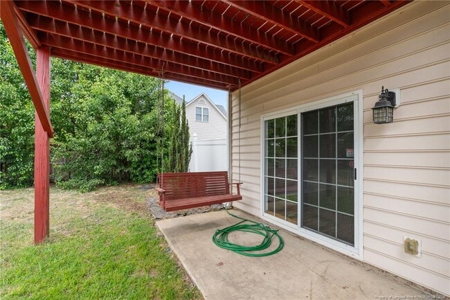Building Photo - 109 Canyon Ct