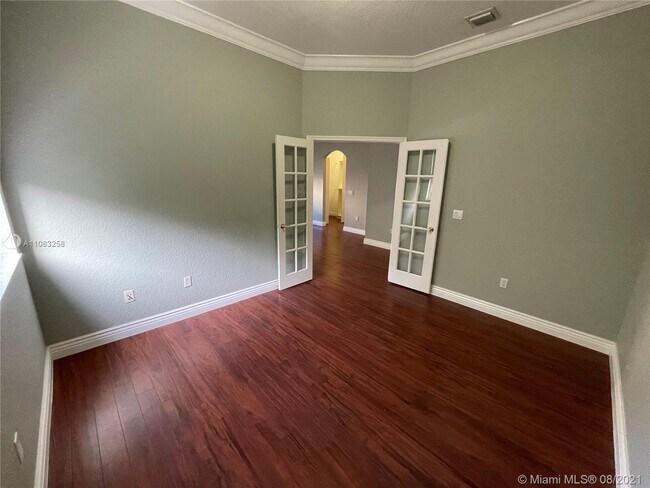 Building Photo - 16331 SW 49th Ct