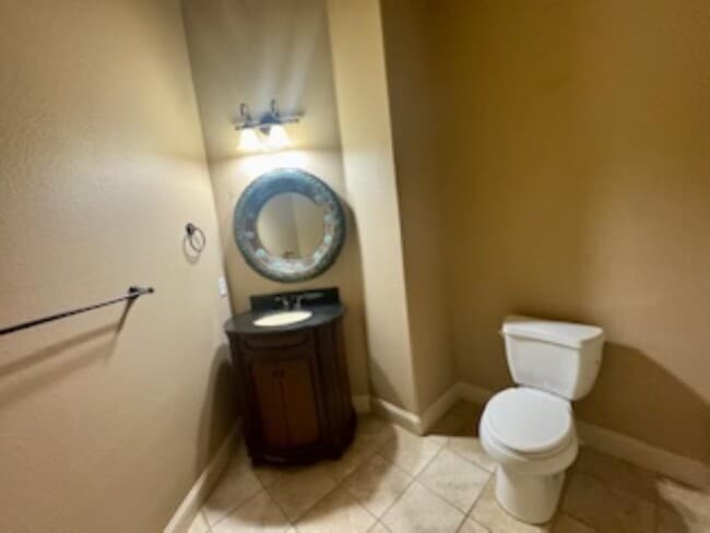 Building Photo - 3327 Bay W Blvd