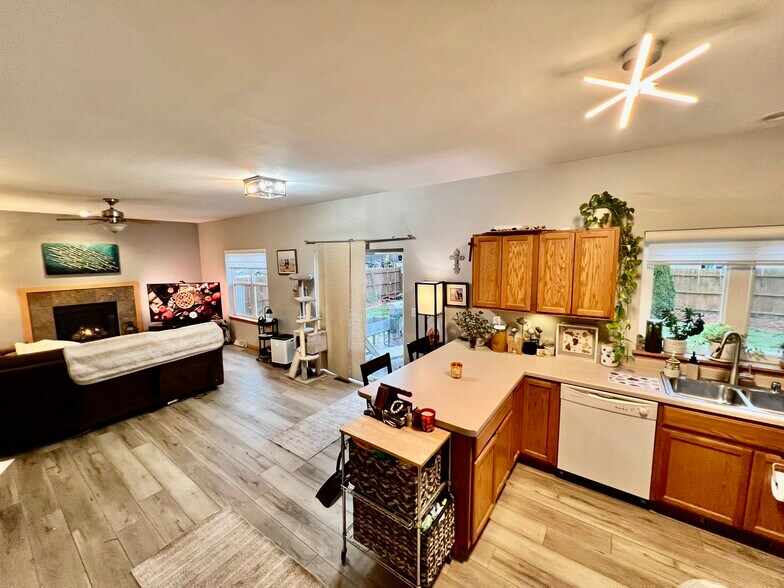 Building Photo - 5133 Horned Owl Dr