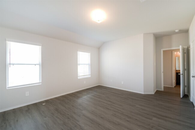 Building Photo - 5014 Giant Sequoia Way