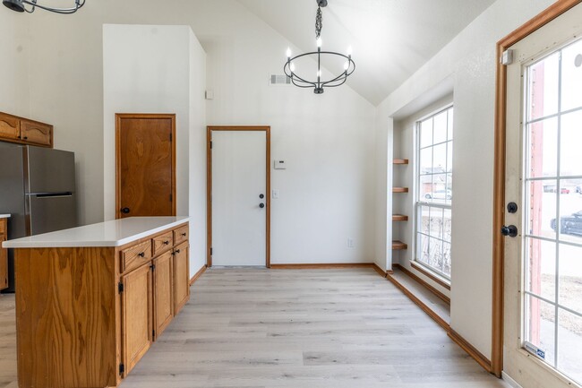 Building Photo - Rent to Own Available in Moore, Ok!