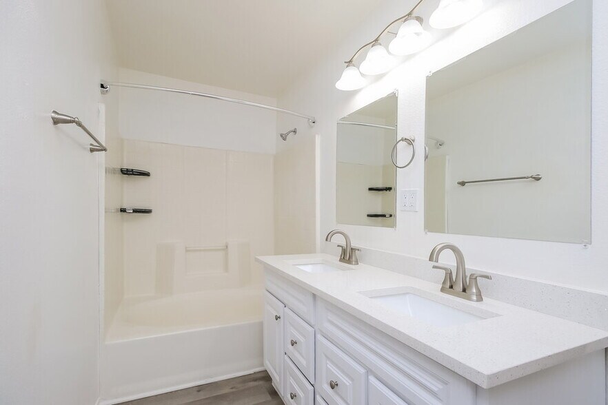 Building Photo - 1866 W 20th Ave