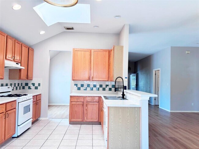 Building Photo - 14901 Sand Dollar Ct