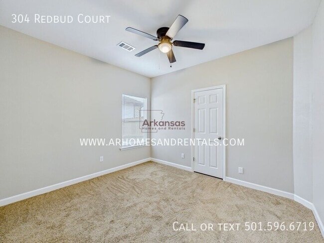 Building Photo - 304 Redbud Ct
