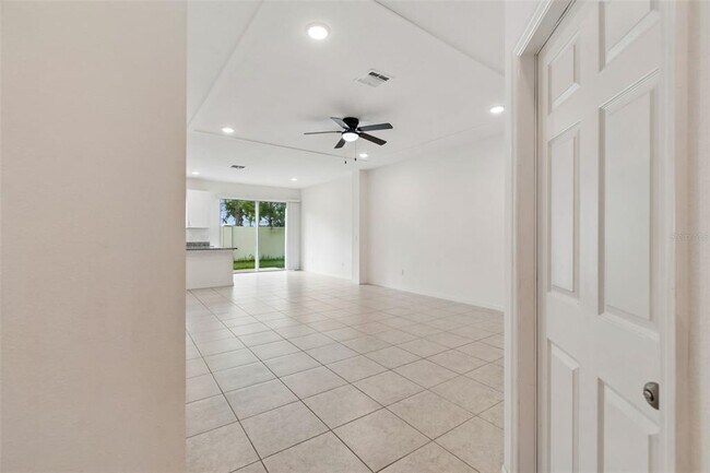 Building Photo - 34214 Rogallo Ln